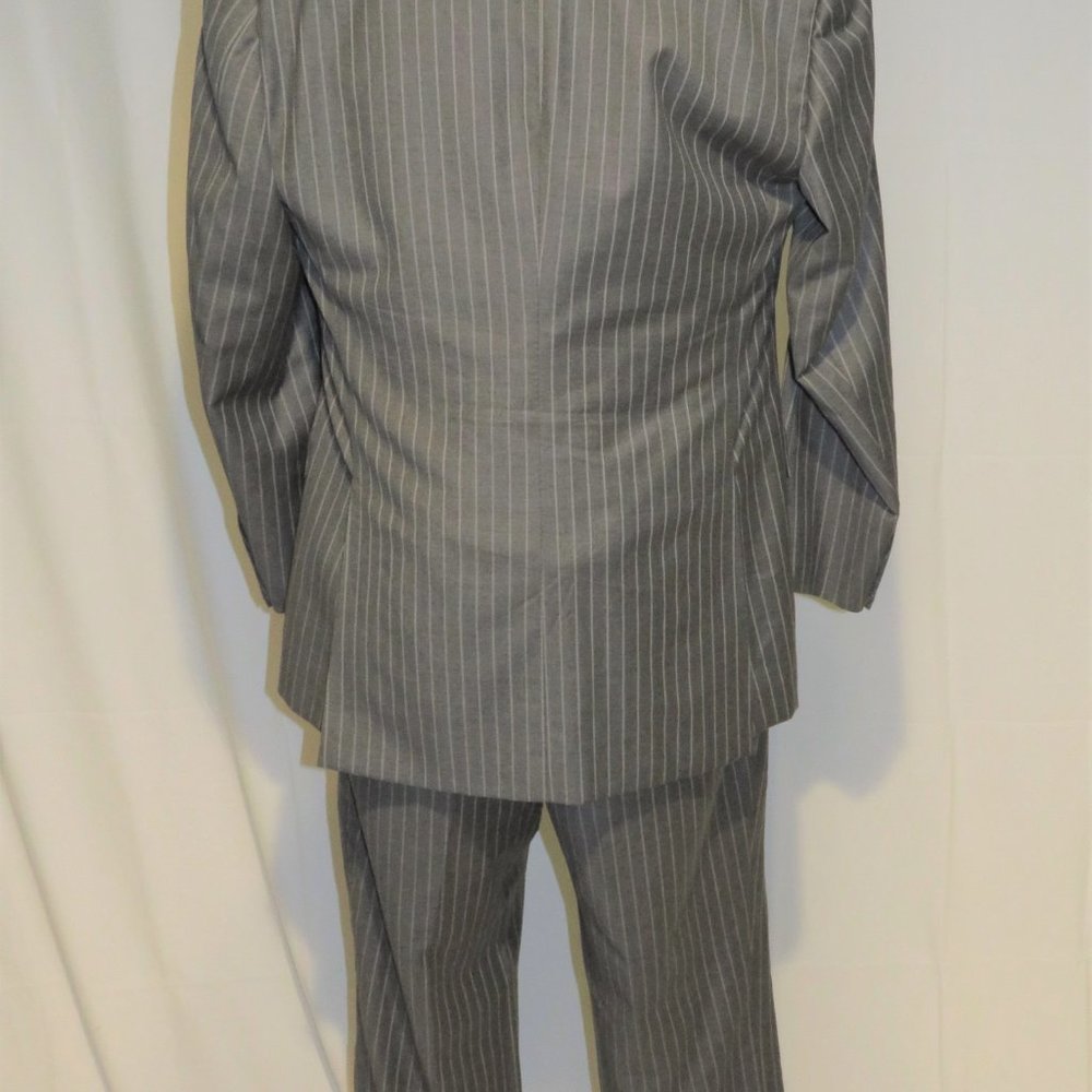 Tom Ford Basic Base B Regency Gray Striped Flat F… - image 3